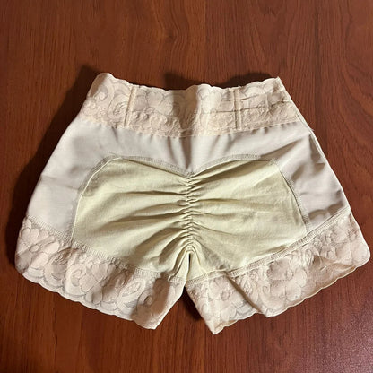 Short Faja Levanta Glúteos